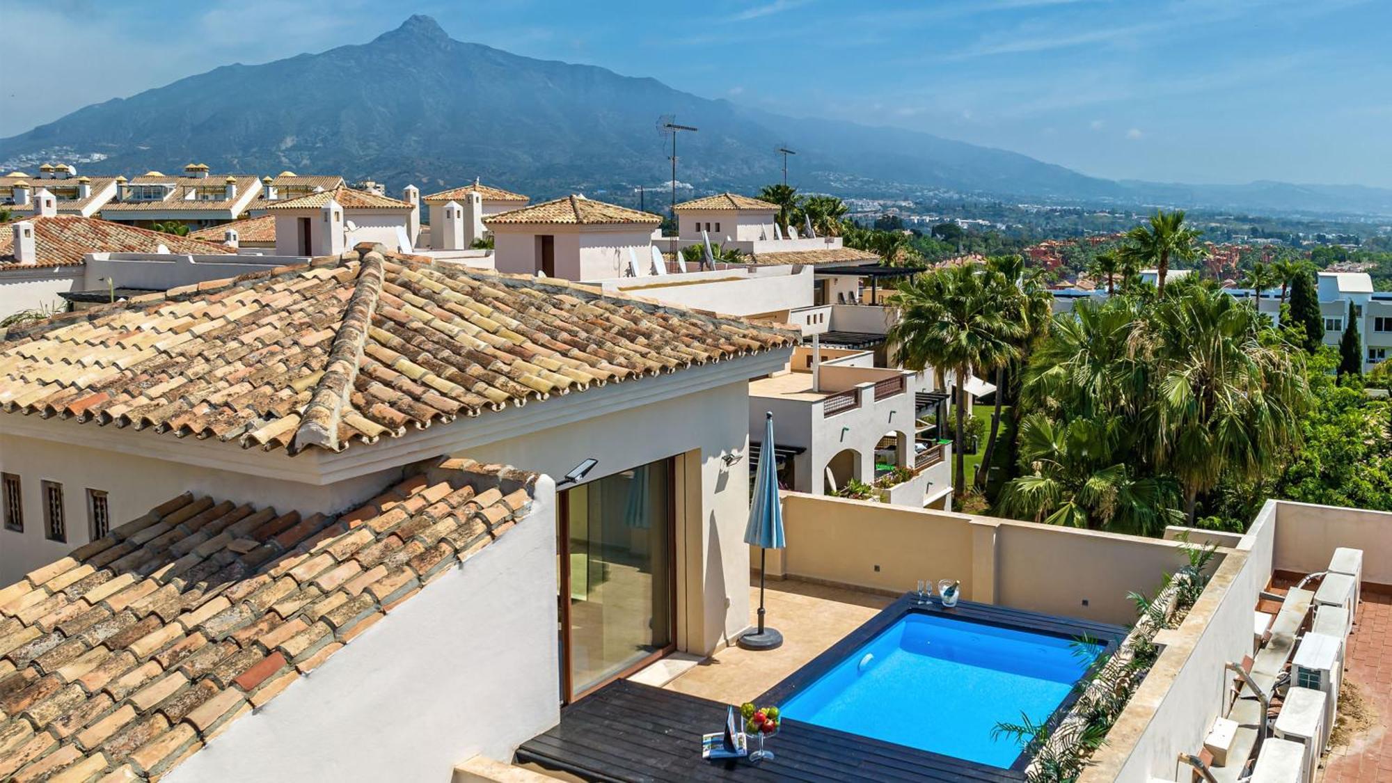Appartamento Vacation Marbella I Private Heated Swimming Pool, Walking Distance To Puerto Banus, Security 24-7, Bbq, Wifi Esterno foto