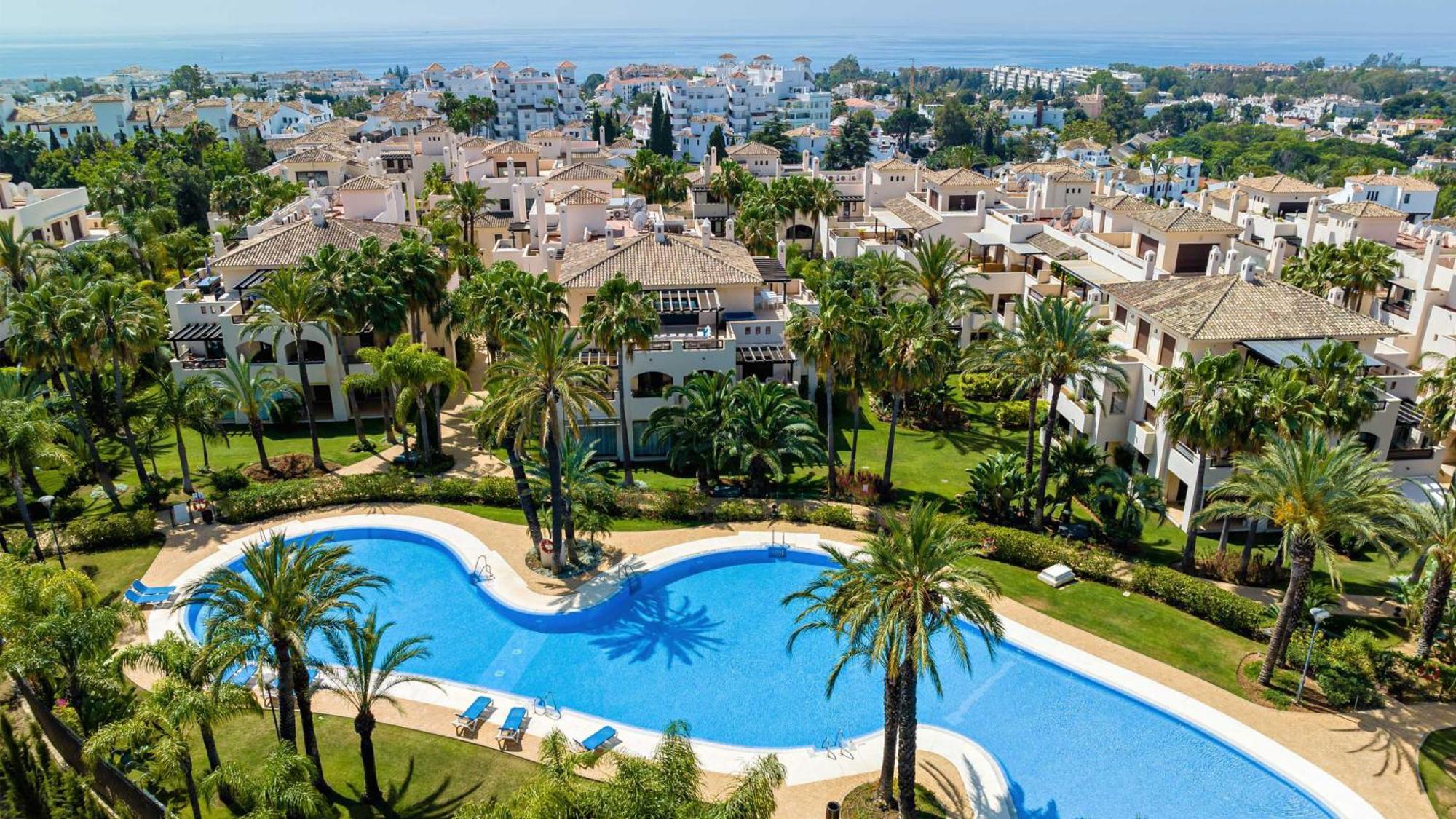 Appartamento Vacation Marbella I Private Heated Swimming Pool, Walking Distance To Puerto Banus, Security 24-7, Bbq, Wifi Esterno foto